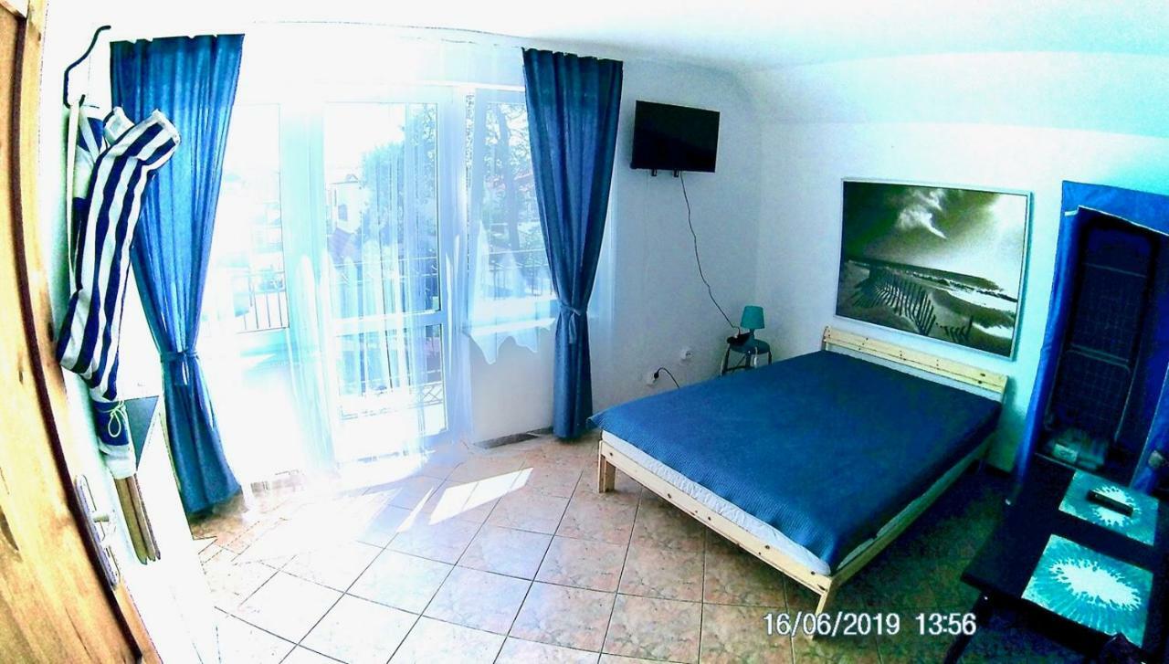 Ferienwohnung Czarny Bursztyn Dziwnówek Exterior foto